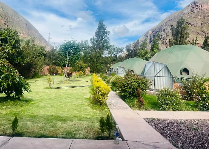 Sky Domos Lodge *
